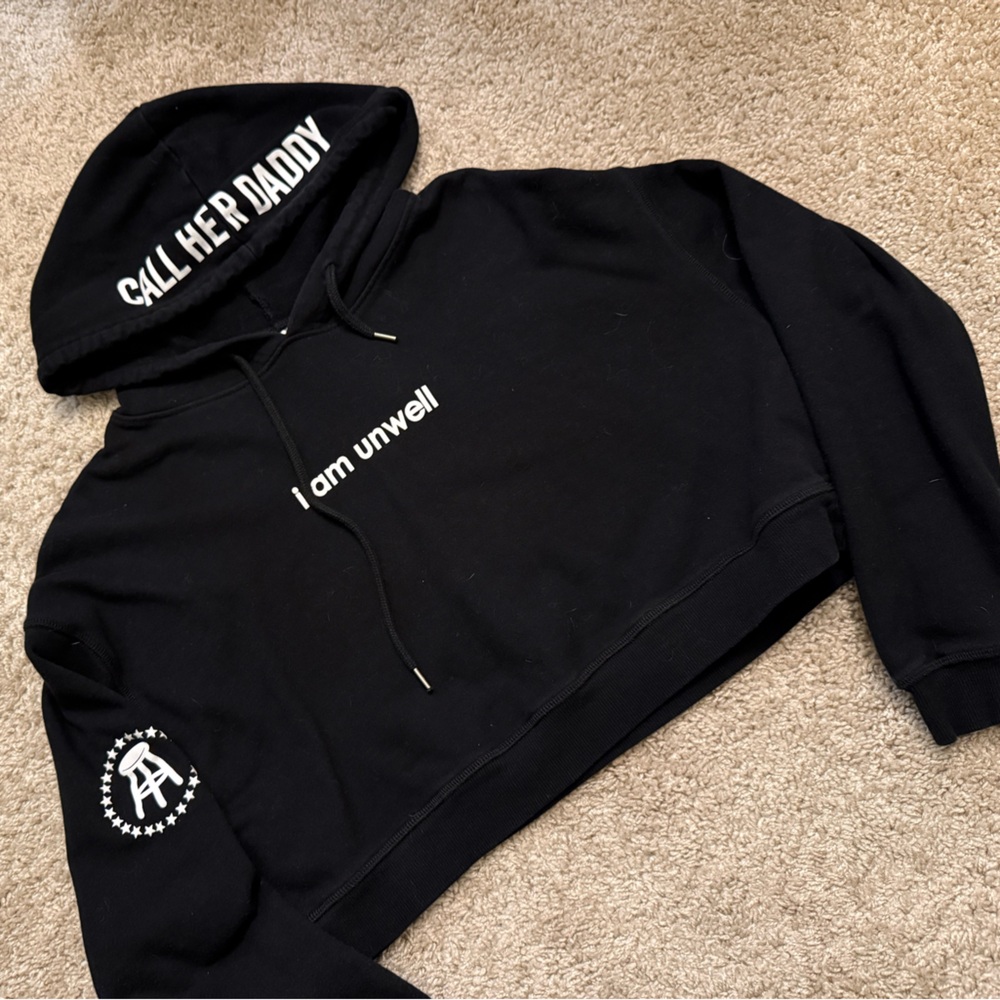 Black 'Call Her Daddy' Cropped Hoodie